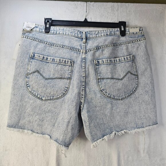 Cleo Wolf Mid Rise Women Short Jean Denim Distressed Light Wash Size 34W - Picture 2 of 13